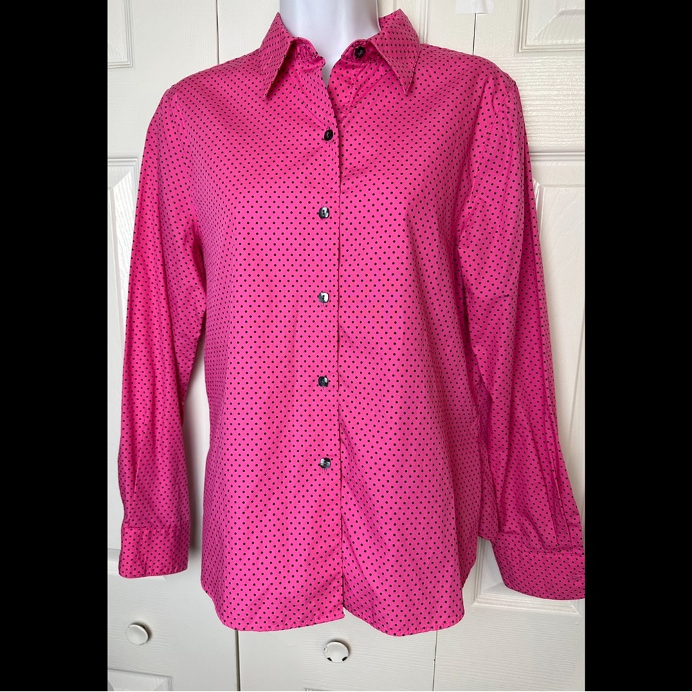 FOXCROFT Wrinkle Free Fitted Pink Black Polka Dot Button Down Blouse Top Shirt